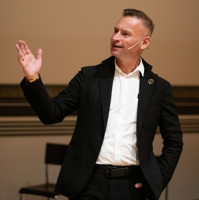 Čtvrt století očima vyjednavače: Potřebujeme empatii pro pochopení a spolupráci